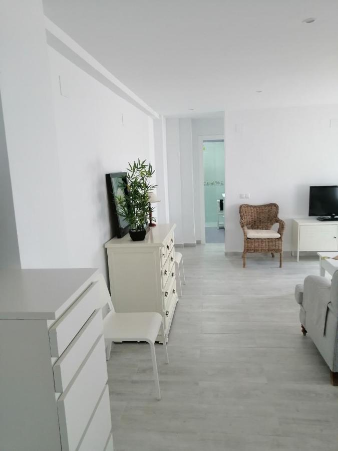 Hormaza Chiclana Apartment ชิกลานา เด ลา ฟรอนเตรา ภายนอก รูปภาพ