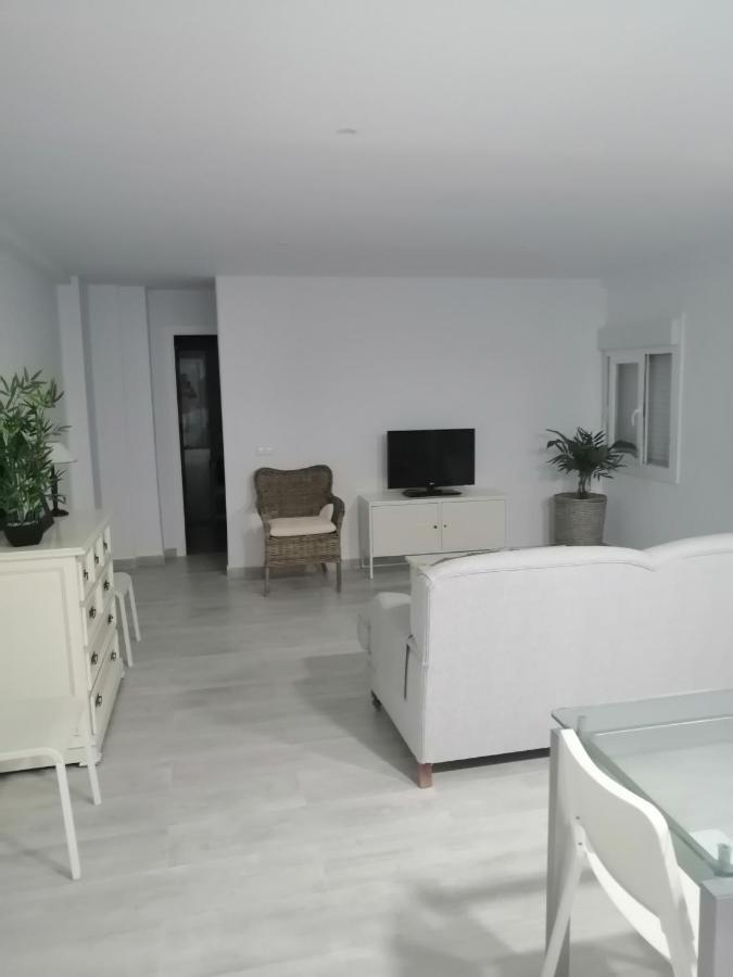 Hormaza Chiclana Apartment ชิกลานา เด ลา ฟรอนเตรา ภายนอก รูปภาพ